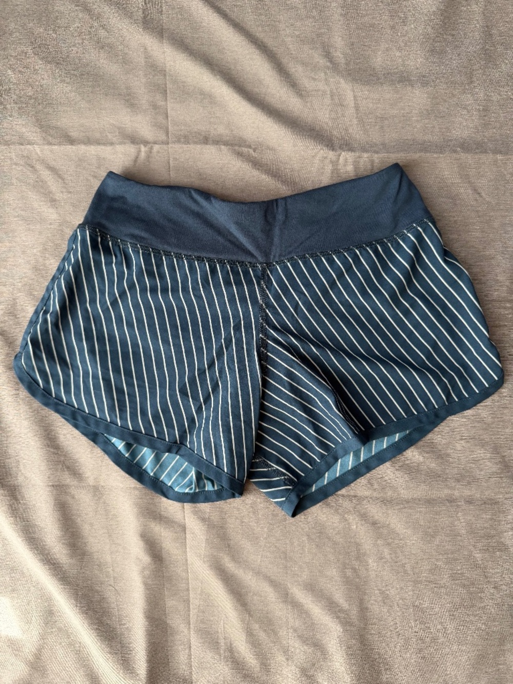 Rabbit - 4" Hopper Shorts - XS - Navy/White Stripe